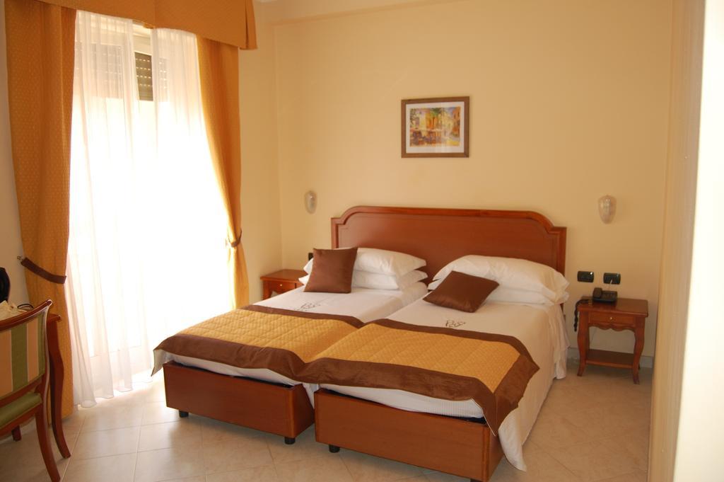 Grand Hotel Moroni Финале Лигуре Номер фото