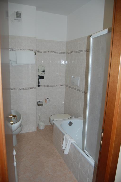 Grand Hotel Moroni Финале Лигуре Номер фото